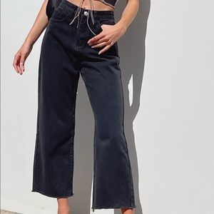 princess polly ruby cropped jean in black- NWT